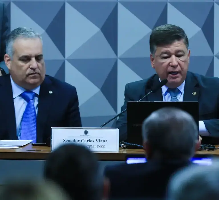 Parlamentares de oposição elegem presidente e relator da CPMI do INSS