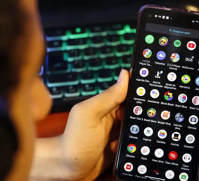 Senado vai votar projeto contra adultização de crianças nas redes sociais