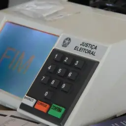 Com vetos, Lula sanciona limite para inelegibilidade por Ficha Limpa