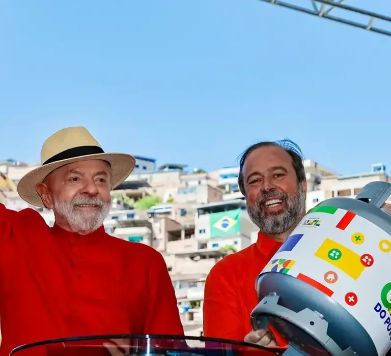 Governo lança programa que garante gás de graça para 15,5 milhões de famílias