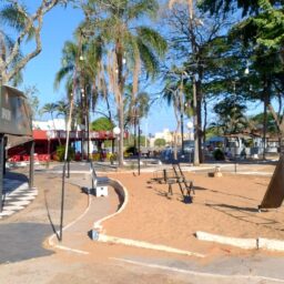 Marília cria lei para concessão de praças a food trucks e trailers