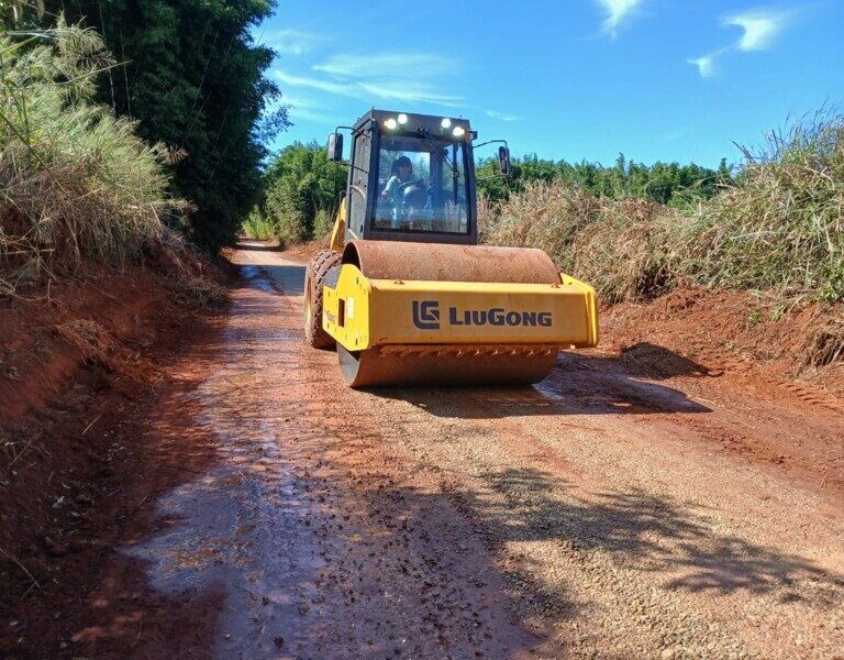 Marília é contemplada com rolo compactador para agricultura familiar