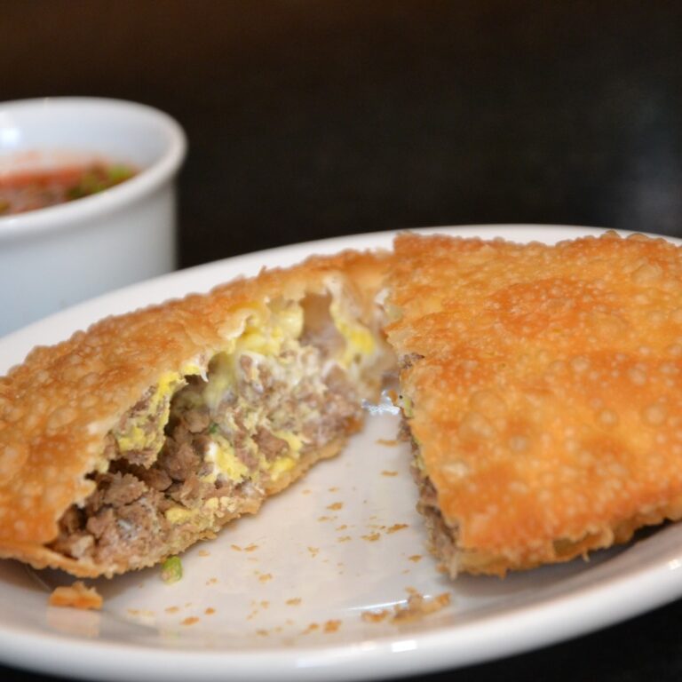 Pastel de ovo e chinelão são patrimônio de Marília