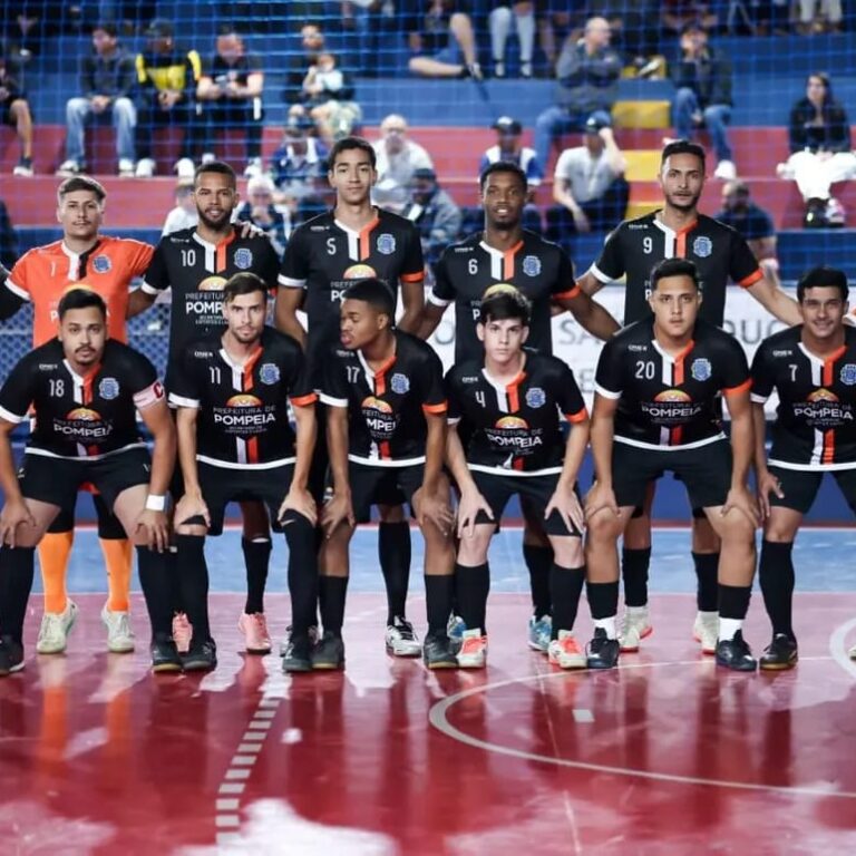 Futsal de Pompeia busca vaga nas semifinais da Copa Civap contra Palmital