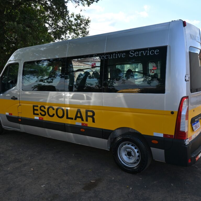 Prefeitura de Pompeia fiscaliza transporte escolar rural para garantir segurança