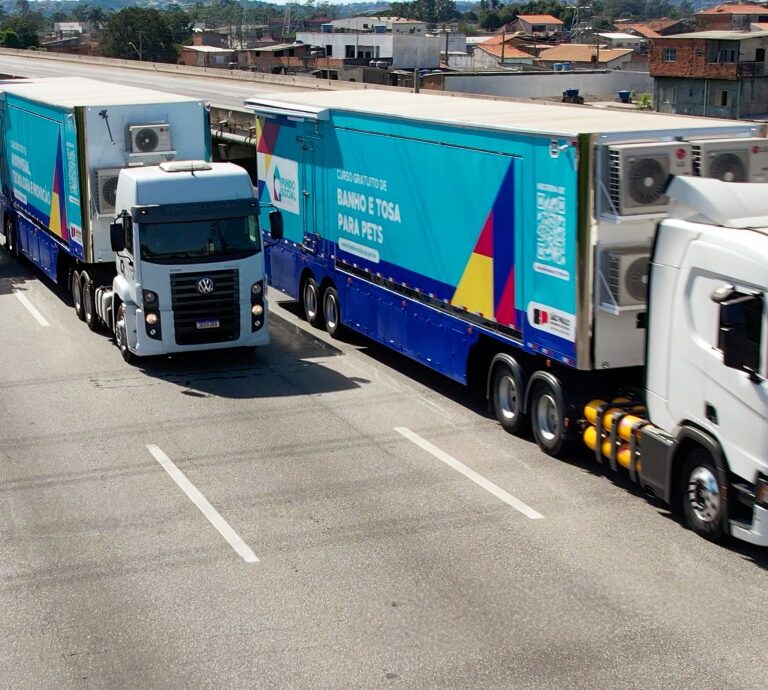 Carretas do Caminho da Capacitação chegam a Pompeia com cursos gratuitos