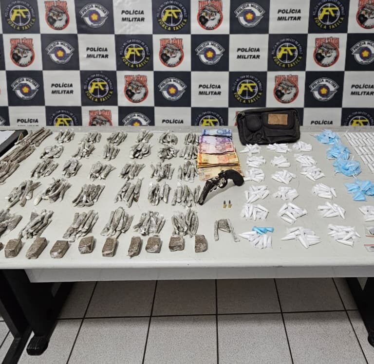 Operação com apoio aéreo prende dois por tráfico de drogas no Azaleia