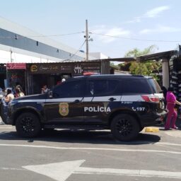 Polícia Civil mira comércio popular e apreende perfumes falsificados