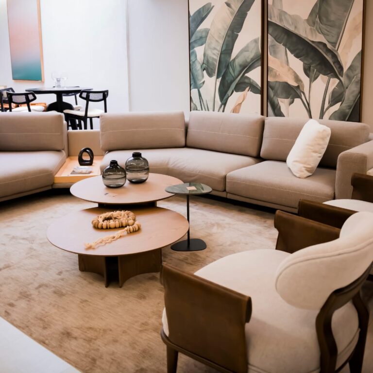 Versage celebra 26 anos com presente de aniversário para os clientes