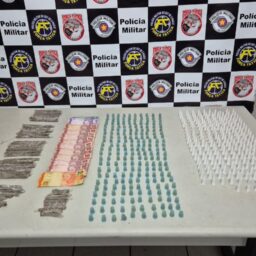 Ação da Rocam na Vila Barros flagra suspeito com cocaína, crack e maconha