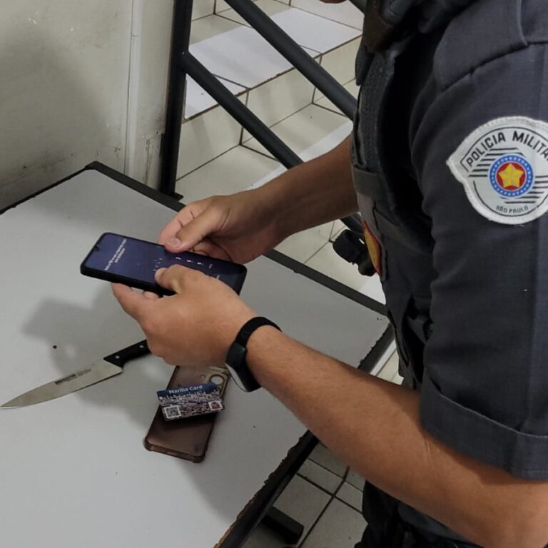 Trio envolvido em roubo no Centro é liberado na audiência de custódia