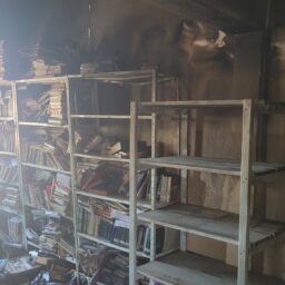 Princípio de incêndio por curto circuito atinge área anexa à escola em Quintana