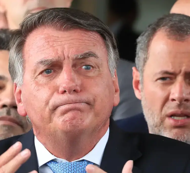 Por 4 a 1, STF condena Jair Bolsonaro e mais sete pela trama golpista