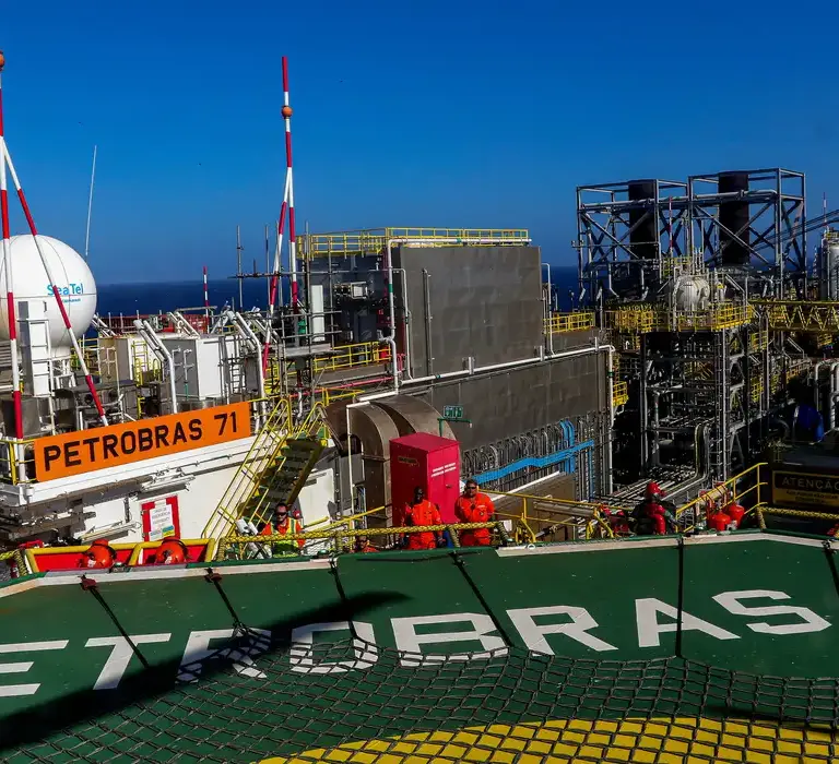 Brasil bate pela 1ª vez marca de cinco milhões de barris de petróleo e gás