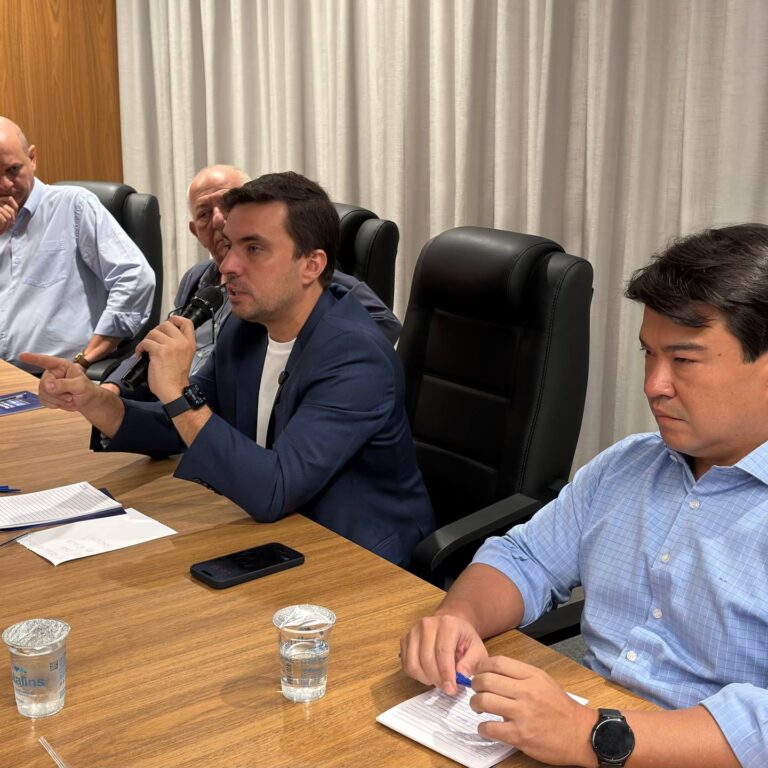 Prefeito recorre ao Banco Mundial para resolver questão do abastecimento