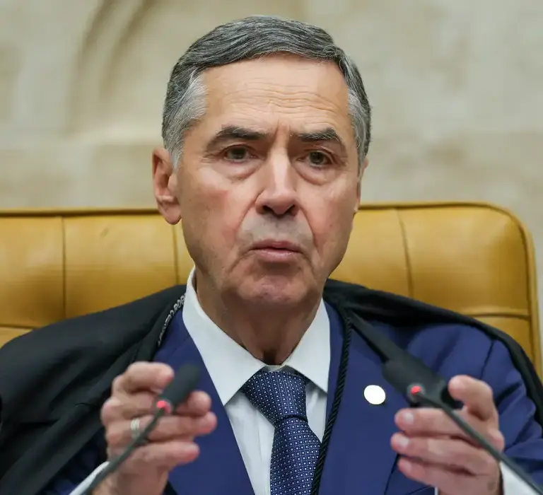 Barroso vota por descriminalizar aborto até 12ª semana de gestação