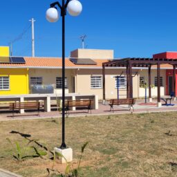 Prefeitura e Estado entregam condomínio para idosos em vulnerabilidade em Marília