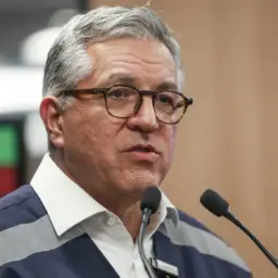 Governo vai comprar 150 mil antídotos contra intoxicação por metanol