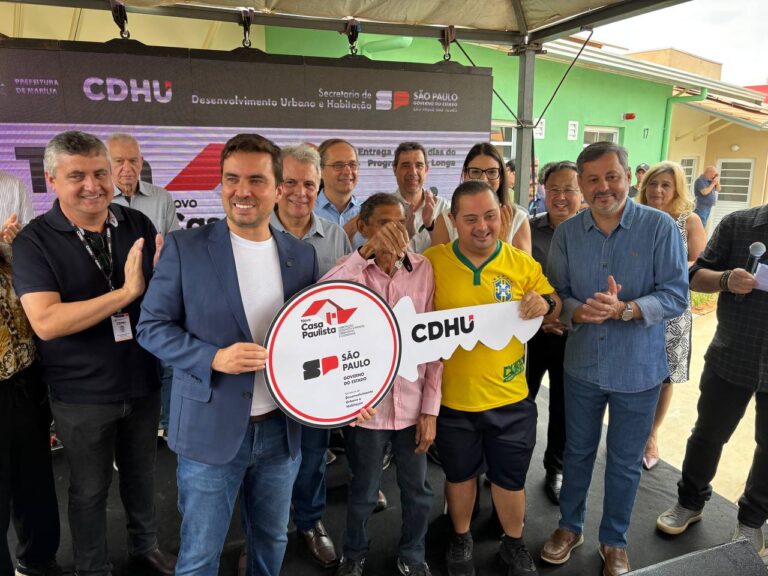 Marília inaugura Residencial Vida Longa com 28 moradias para idosos em vulnerabilidade