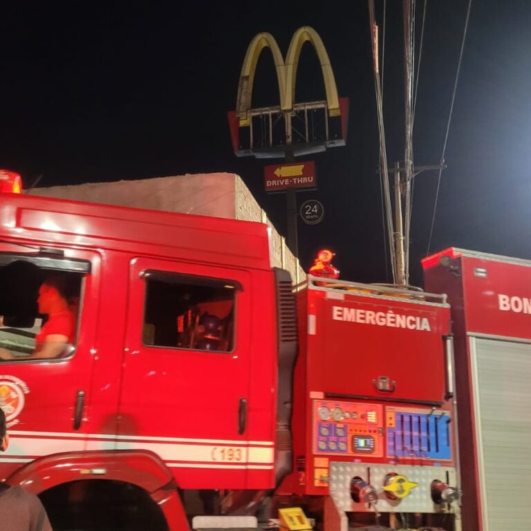 Princípio de incêndio atinge unidade do McDonald’s em Marília