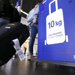 Aéreas terão que explicar mudanças na cobrança de bagagens de mão