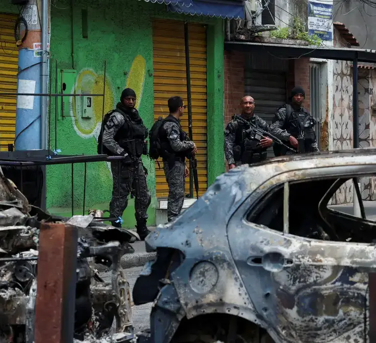 Operação no Rio de Janeiro deixa dezenas de mortos e 56 presos
