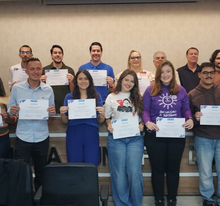 Novos membros do Conselho Municipal da Juventude tomam posse