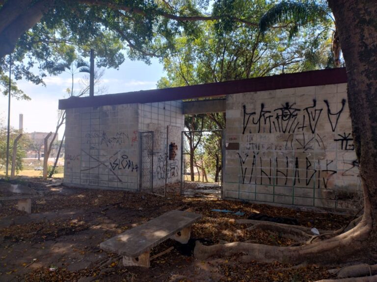 Prefeitura concede uso do antigo campo da Papelamar após décadas de abandono