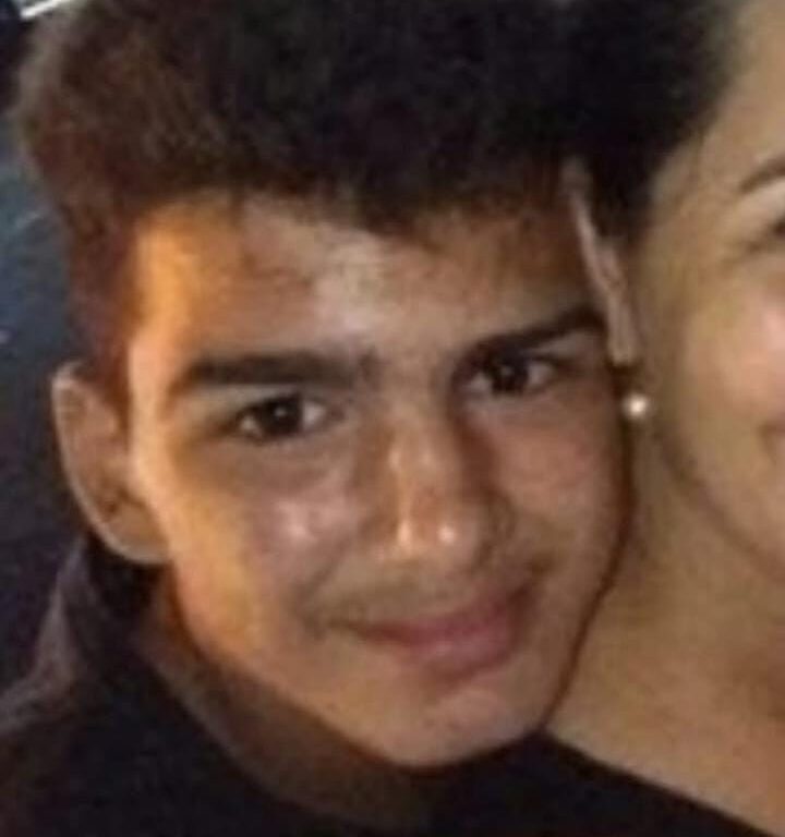 Estudante morre após bater moto em caminhão na zona norte