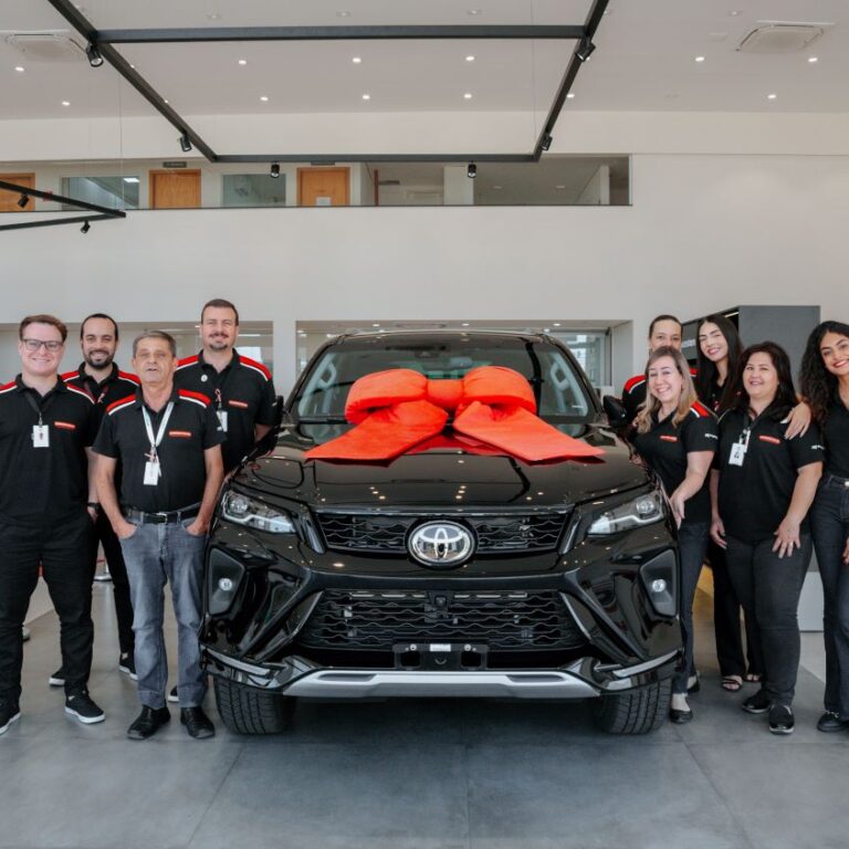 Mirai Toyota tem bônus de R$ 15 mil e consórcio com cashback até o fim de outubro