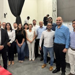 Prefeito e equipe de Pompeia participam de encontro do Tribunal de Contas em Queiroz