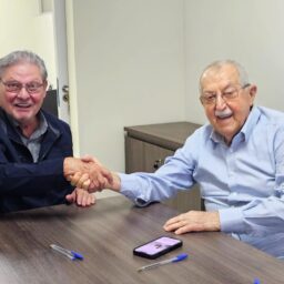 Sindicatos assinam reajuste salarial de 6% para comerciários em Marília