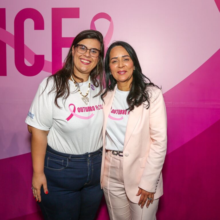 Primeira-dama de Pompeia participa de lançamento da campanha do Outubro Rosa