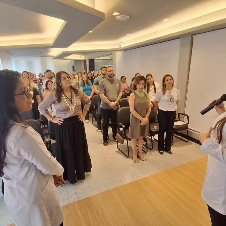 Assédio, acidentes e estresse são temas de alerta em evento da Gota de Leite
