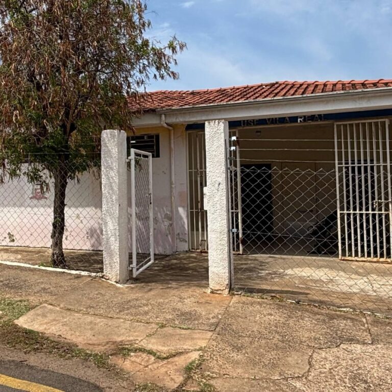 Prefeitura vistoria unidade de saúde da Vila Real e anuncia reforma