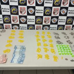 Dupla tenta fugir, mas é capturada com drogas e dinheiro na zona sul de Marília