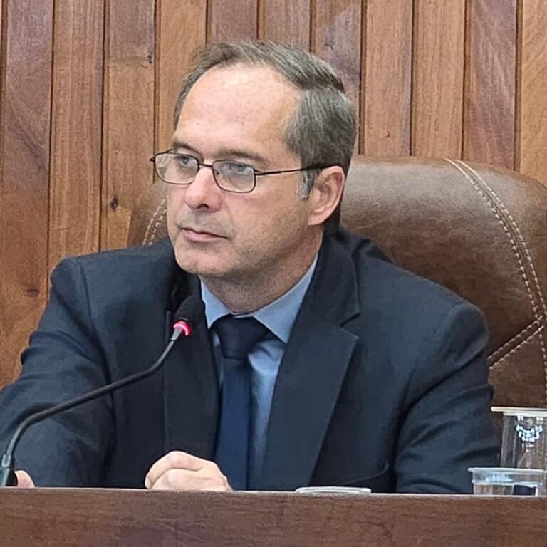 Danilo da Saúde propõe ampliar programa de desburocratização para empresas em Marília