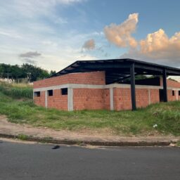 Com contrato de R$ 557 mil, Prefeitura retoma construção da Casa da Mulher