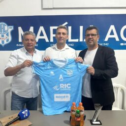 MAC apresenta projeto para 2026 e retorno do técnico Ricardo Costa