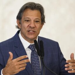 Haddad diz que prefere ter pecha de gastador do que de ‘caloteiro’