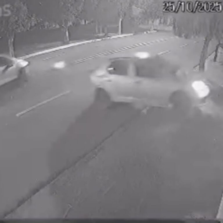 Motorista bate em carro de app e foge sem prestar socorro