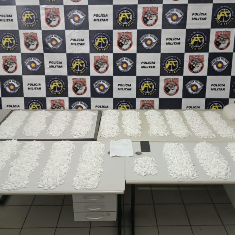 Dupla é presa em ação que apreendeu mais de nove mil porções de cocaína