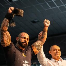 Eduardo Arenas é campeão mundial Power Bíceps em categoria convencional