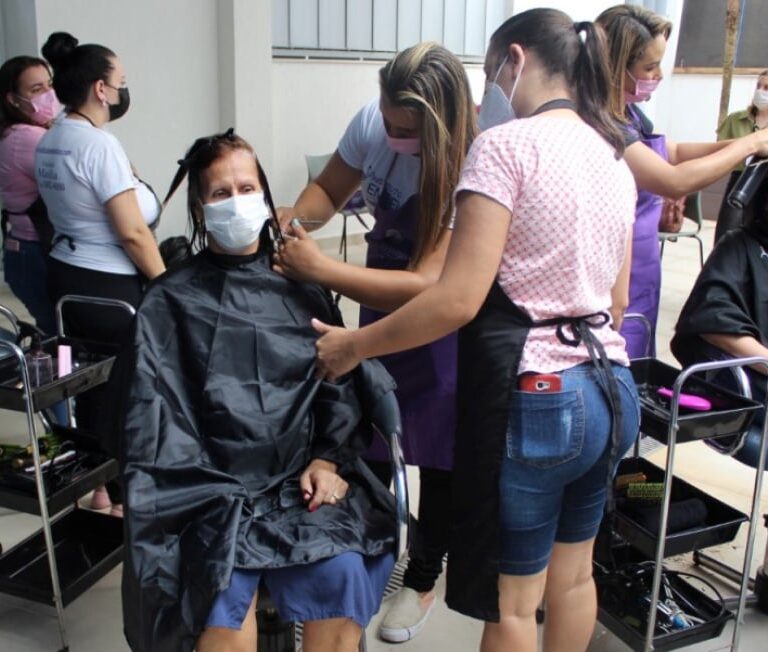 HBU promove campanha ‘Doe suas tranças, Rapunzel 2025’ em apoio a pacientes com câncer