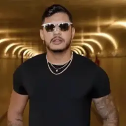 Rapper Hungria recebe alta de hospital em Brasília após suspeita de intoxicação