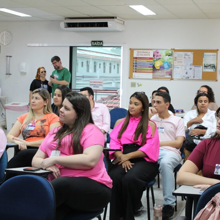 Santa Casa de Marília realiza palestra sobre prevenção ao câncer de mama no Outubro Rosa