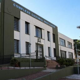 Marília abre exposição ‘Encontrar o Centro’ de Esmeralda Jatobah