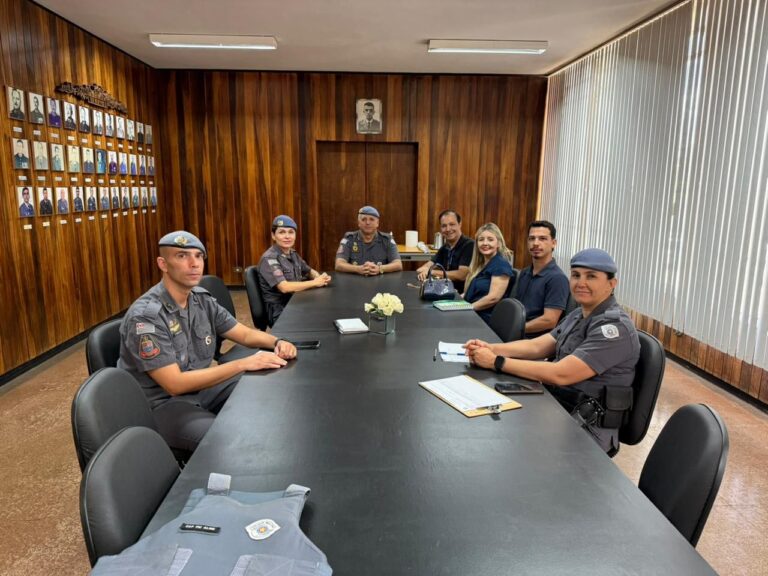 Cultura e Polícia Militar definem plano de segurança para o Natal Iluminado 2025