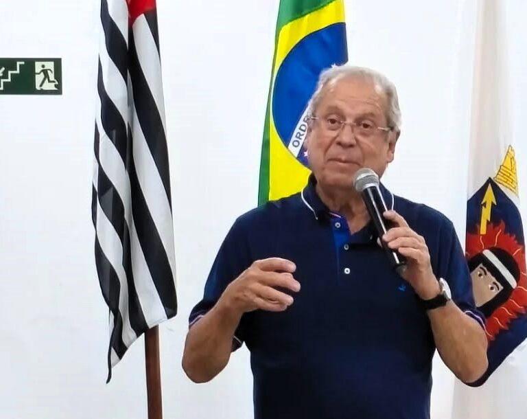 José Dirceu palestra sobre conjuntura política do país na Unesp de Marília