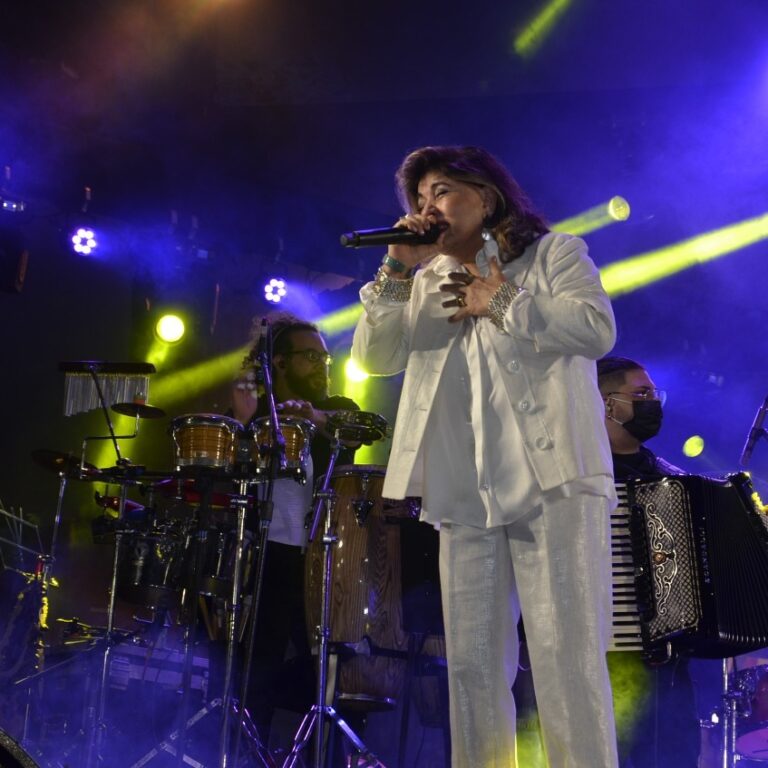 Sesi traz Biquini Cavadão e Roberta Miranda em shows de fim de ano